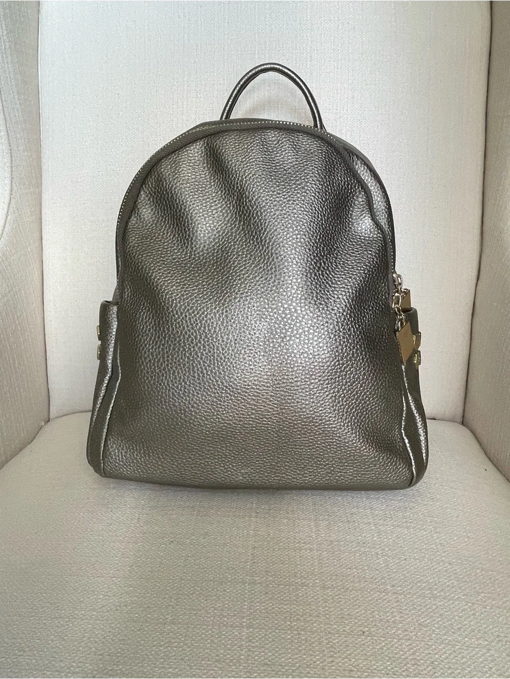 B.Lush sleek metallic